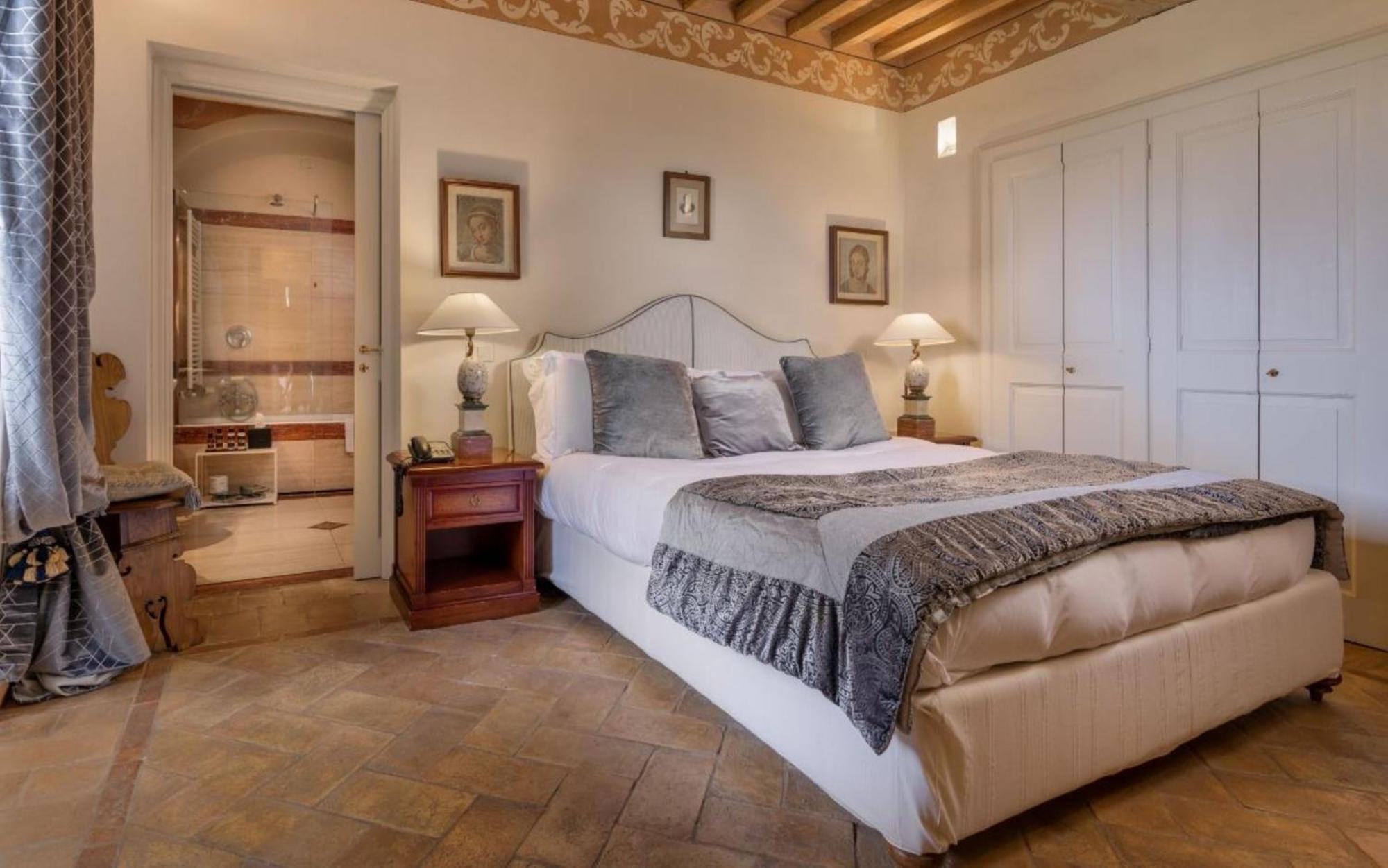 Castello Di Velona Resort, Thermal & Winery Hotel Montalcino